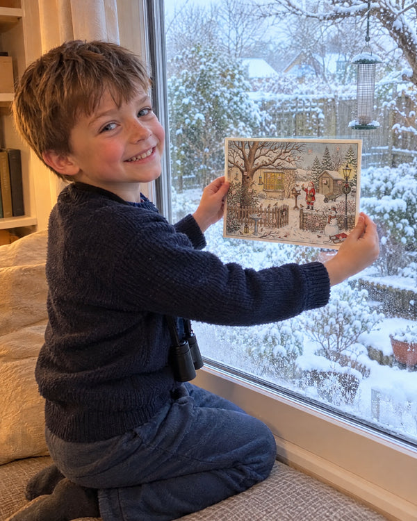 Binoculars ready — Winter Birds advent calendar card at home