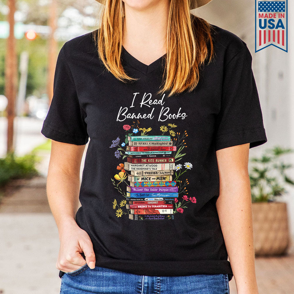 I Read Banned Books Flowers Book Lover Gift Women's V-neck T-shirt TSVB190