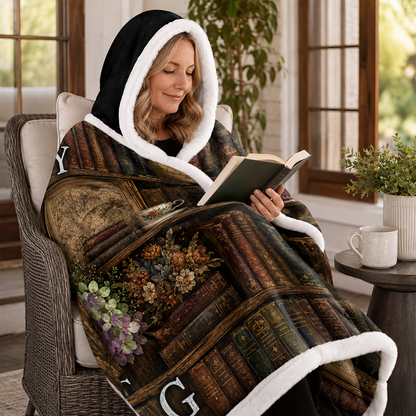 Never Underestimate An Old Lady Who Loves Reading - Personalized Wearable Hooded Blanket
