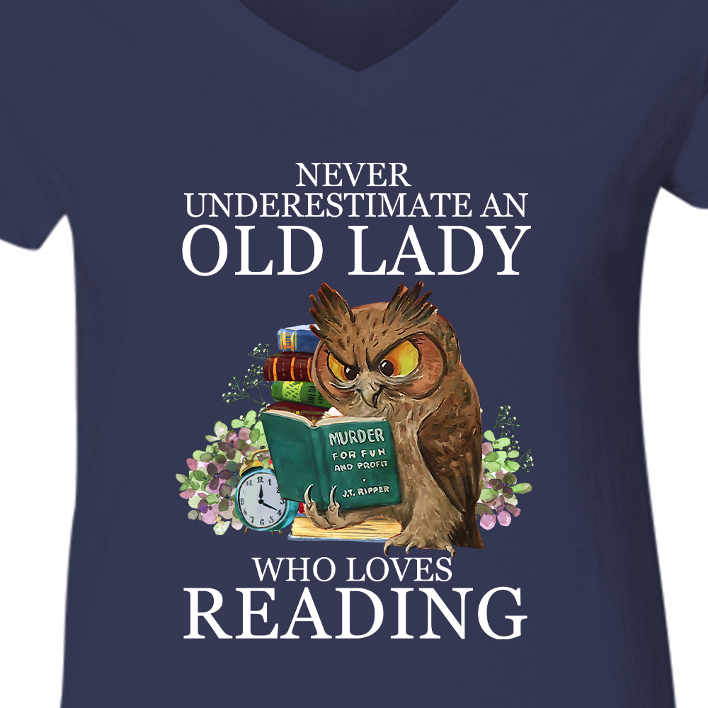 Never Underestimate An Old Lady Who Loves Reading Book Lovers Gift Women's V-neck T-shirt TSVB08