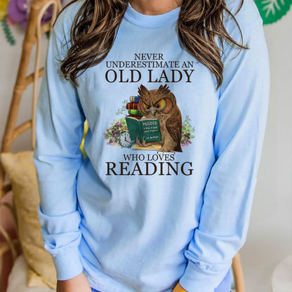 Never Underestimate An Old Lady Who Loves Reading Book Lovers Gift LSW07